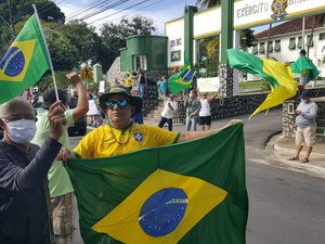 Professor da Ufal que participou de ato pró-Bolsonaro morre de Covid-19