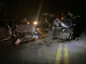 Colisão frontal deixa homem morto na BR-316 no município de Atalaia