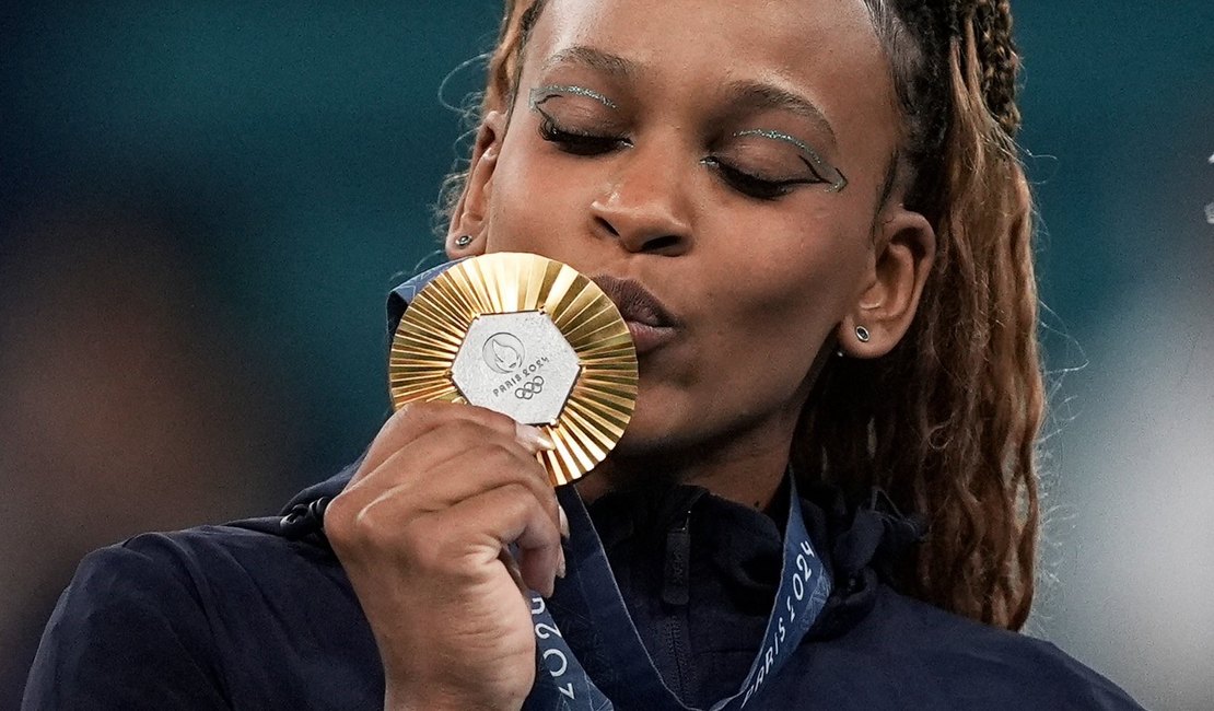 Histórico: Rebeca Andrade é ouro no solo da ginástica