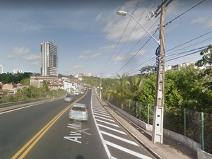 Lombada é instalada na Av. Rotary após protesto dos moradores 