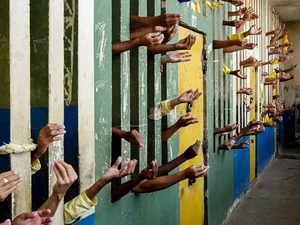 Organizações denunciam à ONU fome e violação de direitos em presídios