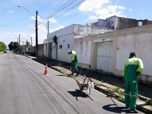 Prefeitura e Braskem levam mutirão de limpeza ao Pinheiro e Mutange