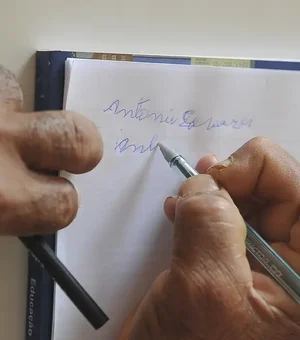Analfabetismo de pessoas com deficiência é quatro vezes maior no país