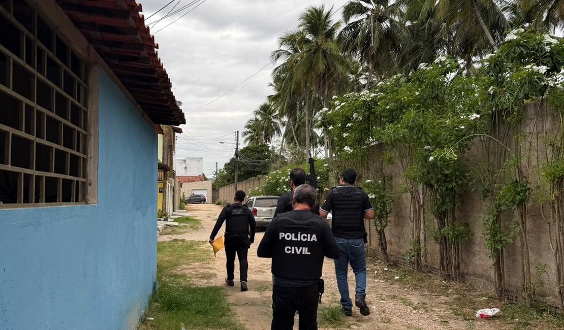 Idoso é preso em Maceió por estuprar menina de seis anos e obrigá-la a assistir vídeos pornográficos