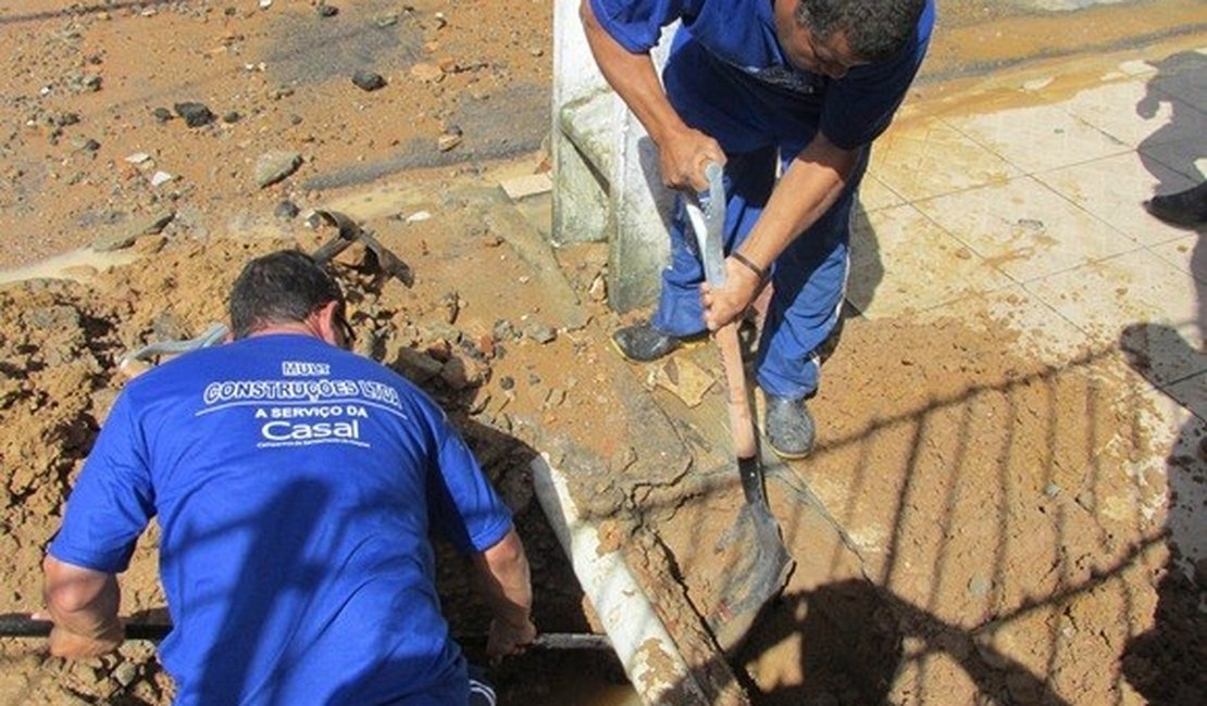 Empresas contratadas da Casal já retiraram 528 vazamentos de água em Maceió