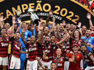 Campeão da Libertadores pelo Flamengo é acusado de violência sexual