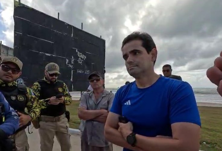 [Vídeo] Novos vídeos mostram deputado tentando prender em flagrante agente de trânsito
