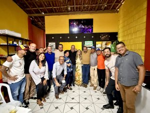 Vereadores da Barra de Santo Antônio aderem em massa pré-candidatura de Alfredo Gaspar ao Senado