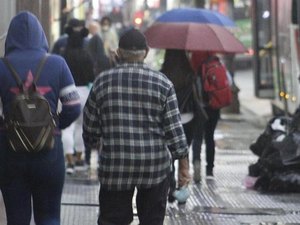 Inmet admite risco de ciclone virar furacão no Sul do Brasil