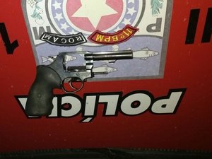 Homem é preso por porte ilegal de arma em Igreja Nova 