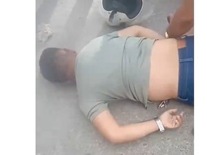 Queda de moto deixa homem ferido no Trevo da Perucaba, em Arapiraca