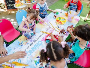 Ponta Verde é palco de oficinas gratuitas de slime, desenho e pintura para crianças