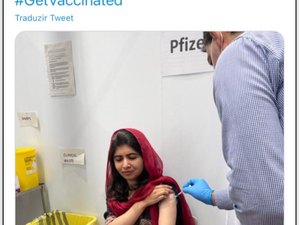 Malala Yousafzai é vacinada contra covid-19 no Reino Unido