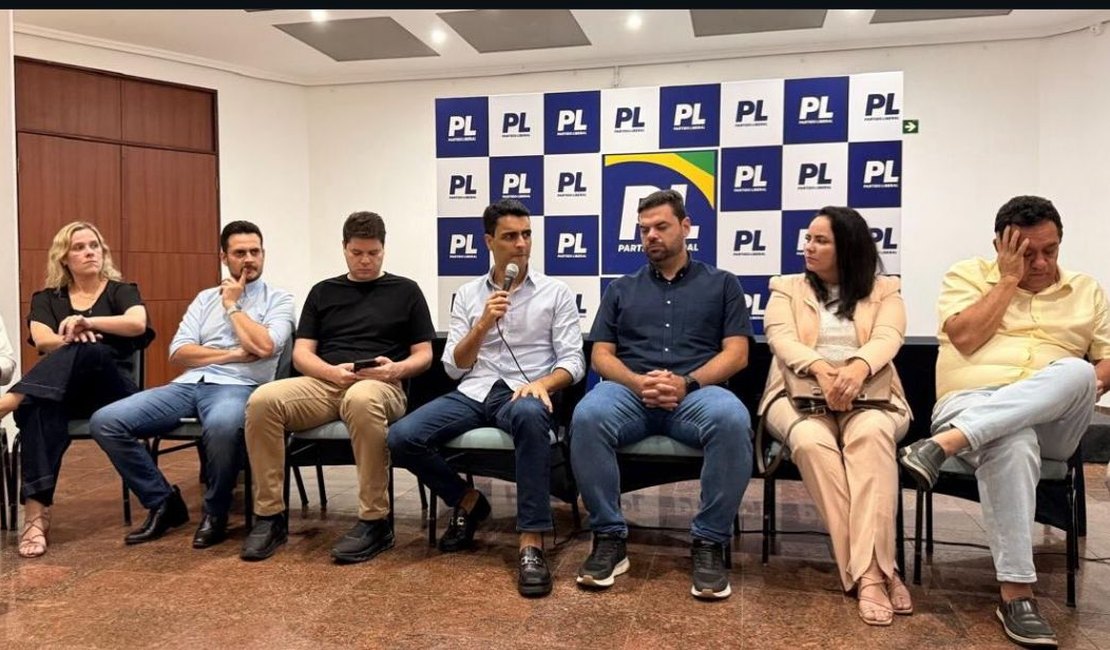 Fabiana e Severino Pessoa participaram de reunião com JHC e comando estadual do PL, em Maceió