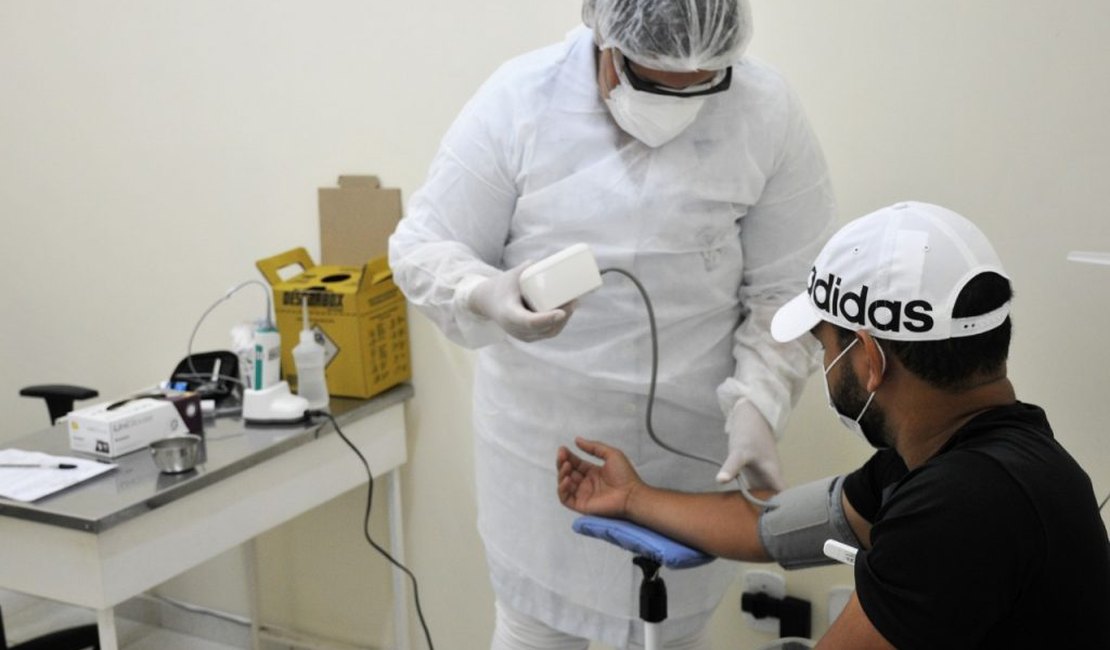 Procura por atendimento a síndromes gripais registra queda em Maceió