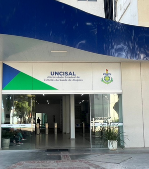 Defensoria pede à Justiça manutenção de matrículas de 158 alunos da Uncisal