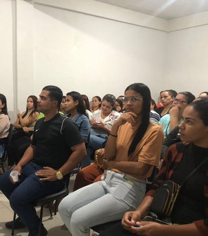 Técnicos do TRE ministram palestra sobre importância dos mesários para universitários