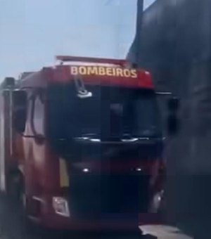 Incêndio atinge vegetação na Chã da Jaqueira; morador aponta “dois garotos” como suspeitos