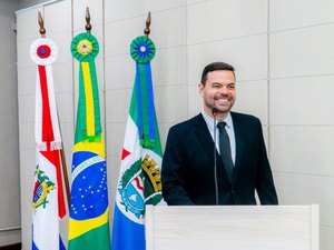 Câmara antecipa o 13º de servidores ativos, comissionados e aposentados