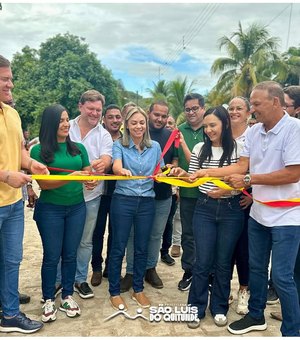 Prefeita Márcia Cavalcante inaugura calçamento do assentamento São Frutuoso