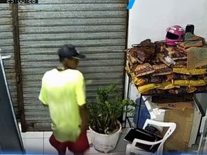 Homem 'conhecido' da vizinhança é flagrado furtando frigorífico em Palmeira dos Índios