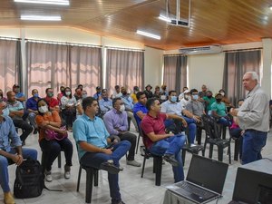 Produtores rurais de Maragogi recebem orientações sobre o PNAE