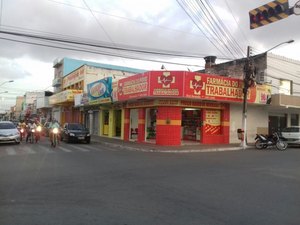 Ministério da Saúde paga até 50% menos às drogarias