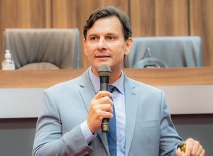 Prefeito Marcelo Beltrão inaugura nova escola em Lagoa do Pau