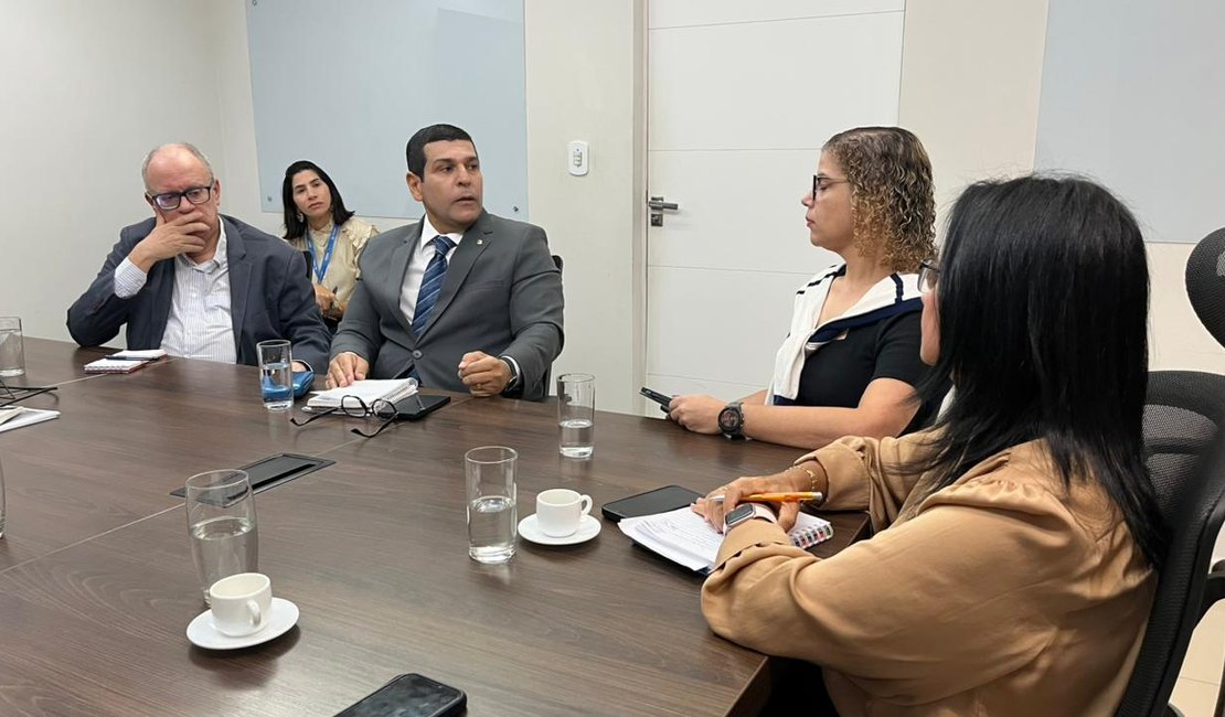 MPAL promove reunião com órgãos estaduais para discutir direitos humanos e cidadania nas escolas