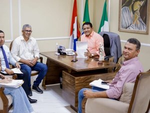 Prefeitura encaminha à Câmara Projeto de Lei para reajuste salarial da Educação