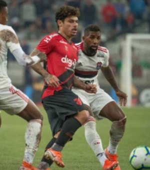 Com três gols anulados, Athletico e Flamengo empatam