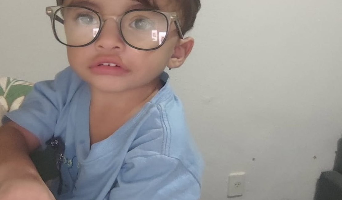 Mãe solo pede ajuda para custear tratamento de criança com estrabismo em AL