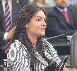 Ex-deputada é convidada para integrar chapa de federais do PL