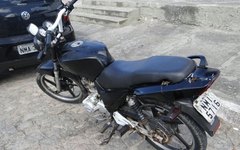 Motocicleta utilizada pelo suspeito não apresentava queixas de roubo