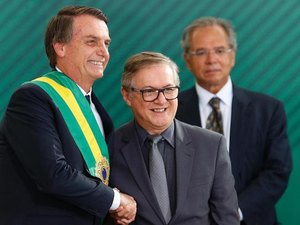 Ministro da Educação cita Deus e critica 'marxismo cultural' nas escolas