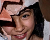 Menina é resgatada com sorriso no rosto na Venezuela