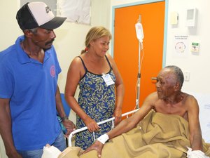 Paciente internado no HE do Agreste reencontra família após 33 anos