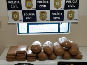 Denúncia anônima resulta na apreensão de 20 quilos de maconha em Maceió