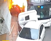 Ônibus desgovernado colide em carros e causa incêndio em Porto Alegre-RS