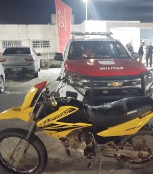 Polícia apreende veículo irregular em Jundiá