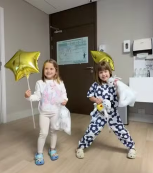 Virginia comemora recuperação de Maria Alice e Maria Flor após cirurgia