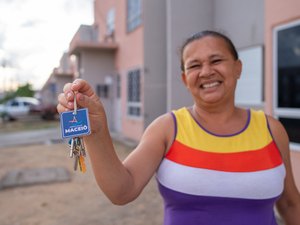 Mulheres vítimas de violência doméstica reconstroem suas vidas em moradias próprias