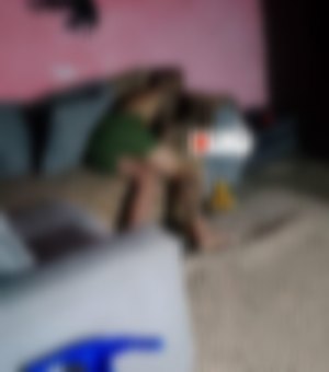 Jovem é baleado por dois bandidos enquanto esperava namorada em Maceió