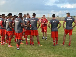 Doriva relaciona 23 jogadores para sua estreia no CRB contra o São Bento