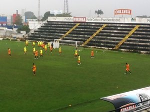 Após manhã de folga, jogadores do ASA retornam aos trabalhos