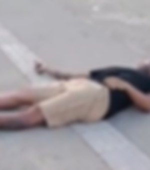 Homem de 26 anos é assassinado a tiros em via pública no Hélio Jatobá, em São Miguel dos Campos