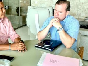 Júlio Cezar e Marx Beltrão discutem novos investimentos para Palmeira