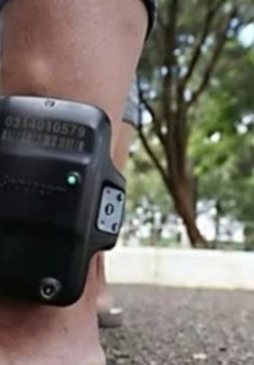 Homem com tornozeleira eletrônica é flagrado com arma branca após jogo entre CRB e ASA em Arapiraca