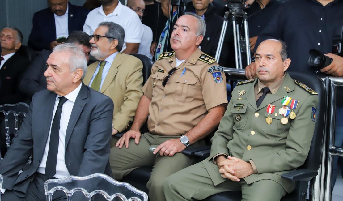 Comandante-geral da PM participa de sessão histórica da Assembleia Legislativa em Arapiraca