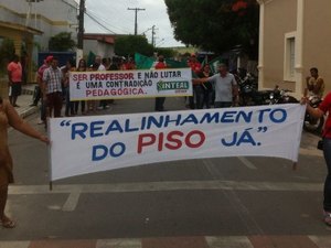Professores fazem protesto pelo Plano de Cargos